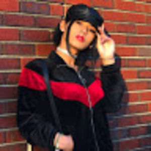 Meet your Posher, Jade